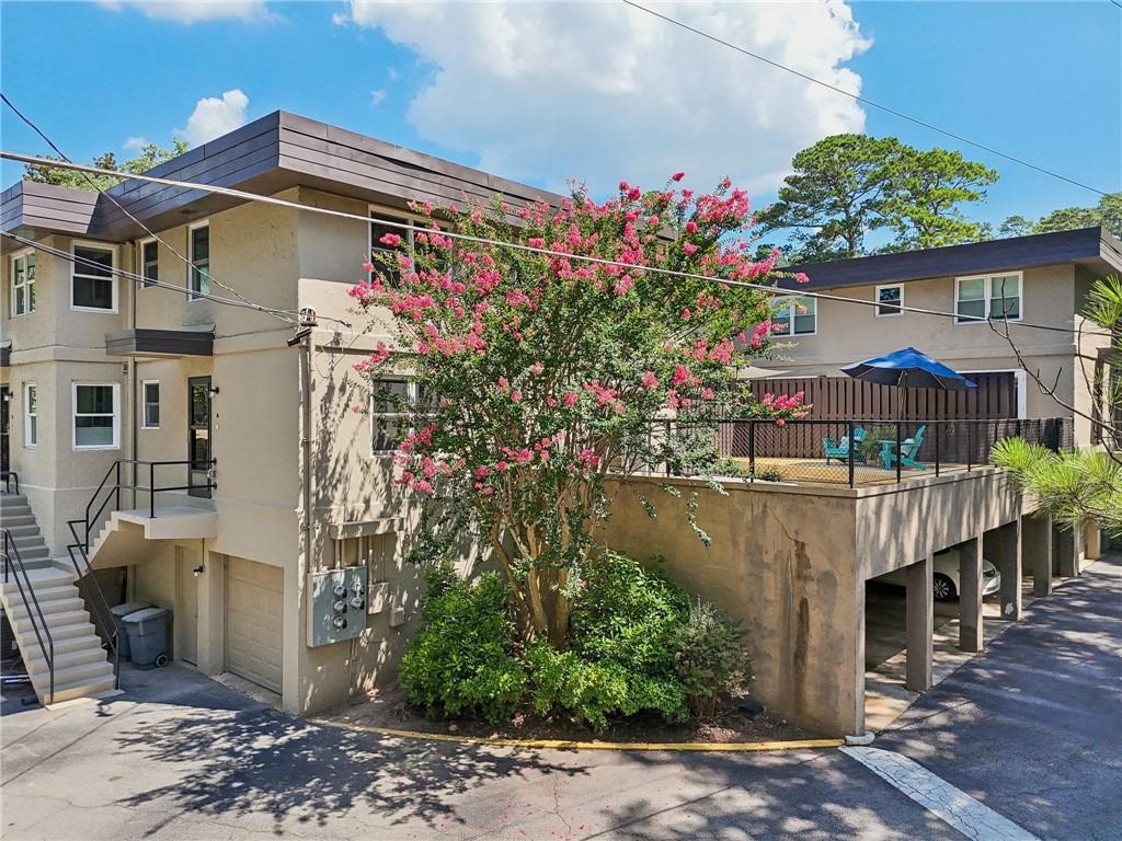 307 Lakemoore Drive Unit A