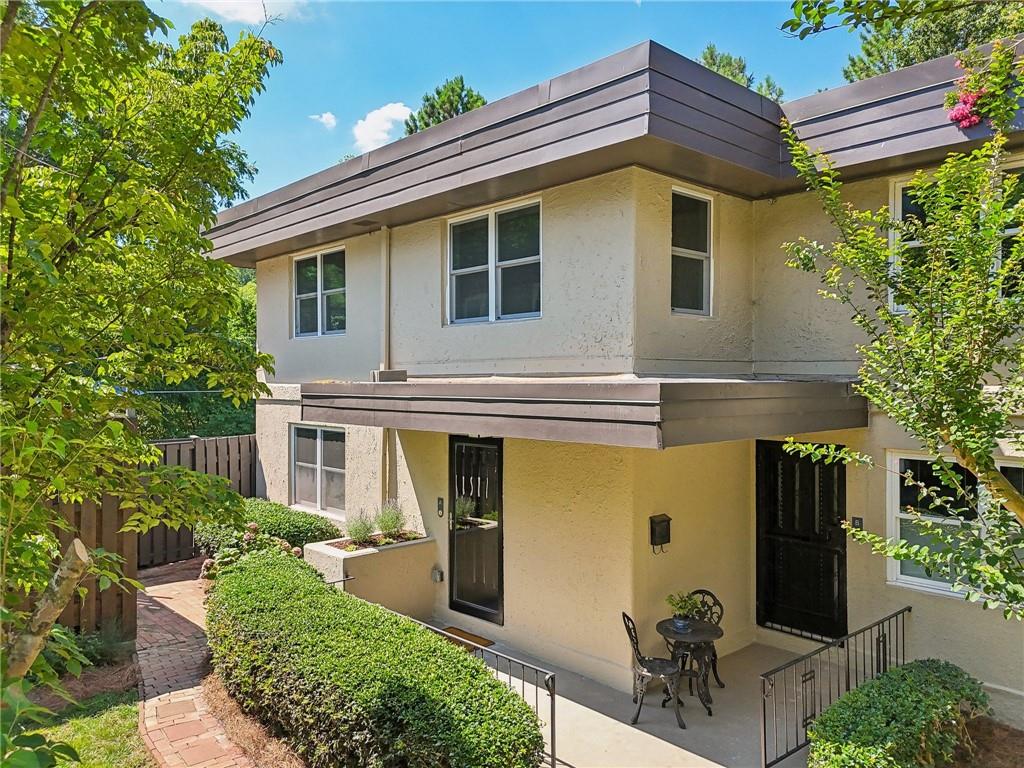 307 Lakemoore Drive Unit A