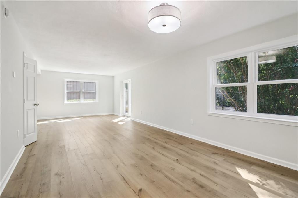 307 Lakemoore Drive Unit A