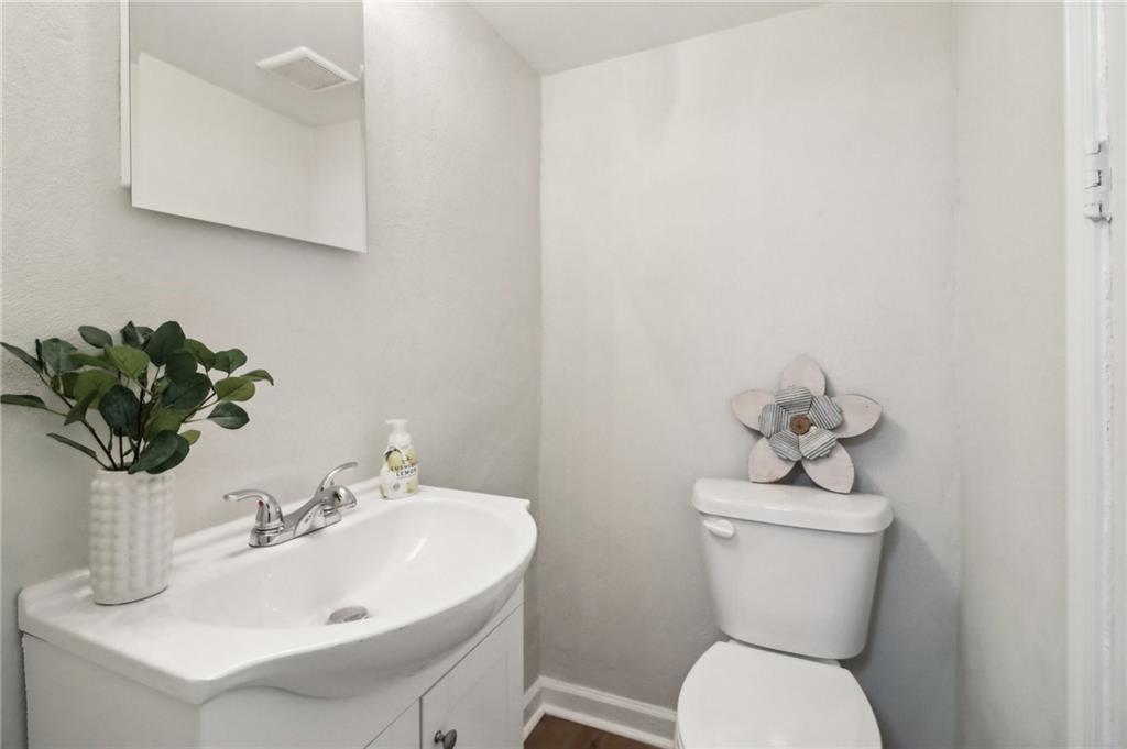 307 Lakemoore Drive Unit A