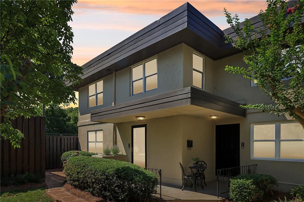 307 Lakemoore Drive Unit A