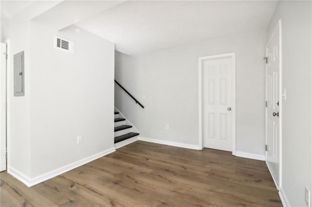 307 Lakemoore Drive Unit A