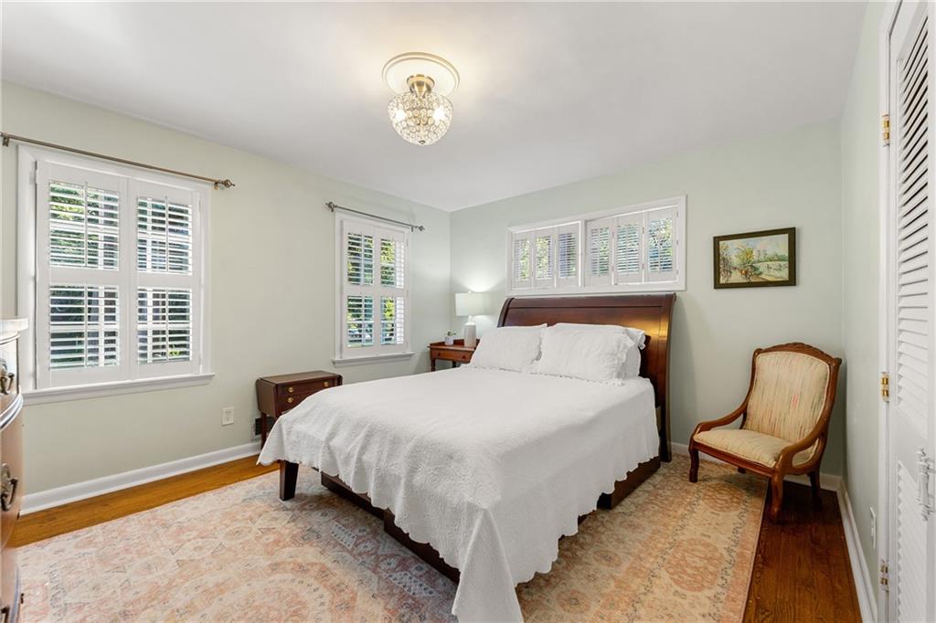 2524 Ridgewood Terrace NW