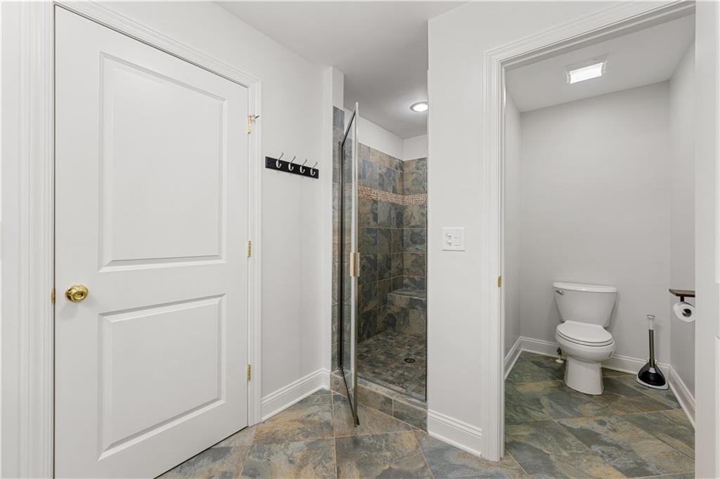 2524 Ridgewood Terrace NW