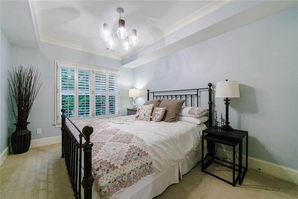 4185 Glengary Drive NE