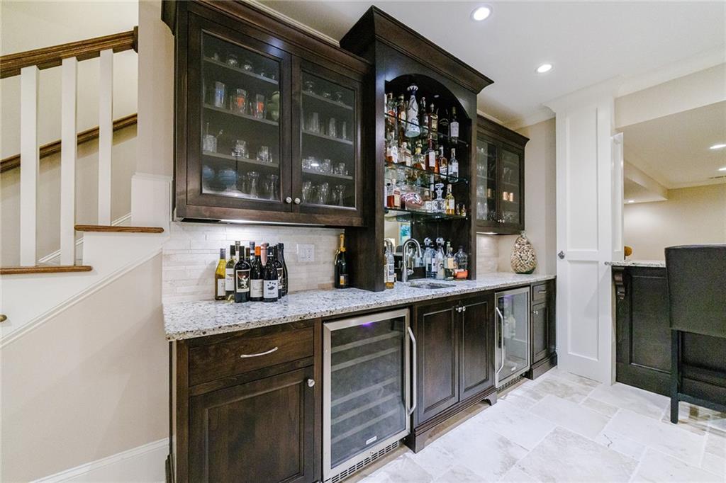 4185 Glengary Drive NE