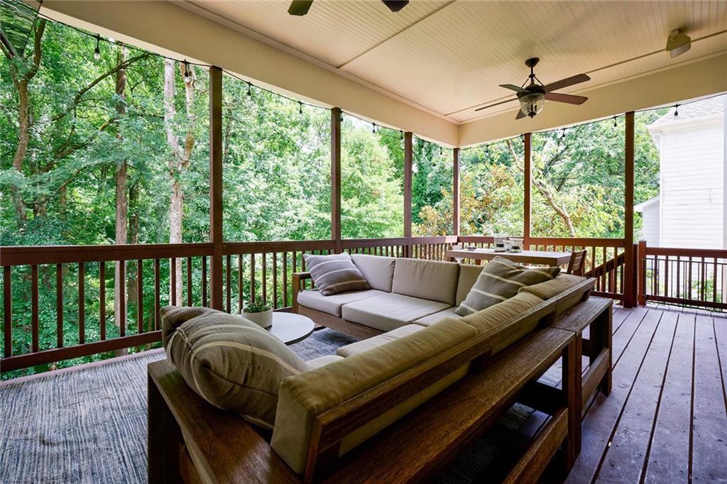 4185 Glengary Drive NE