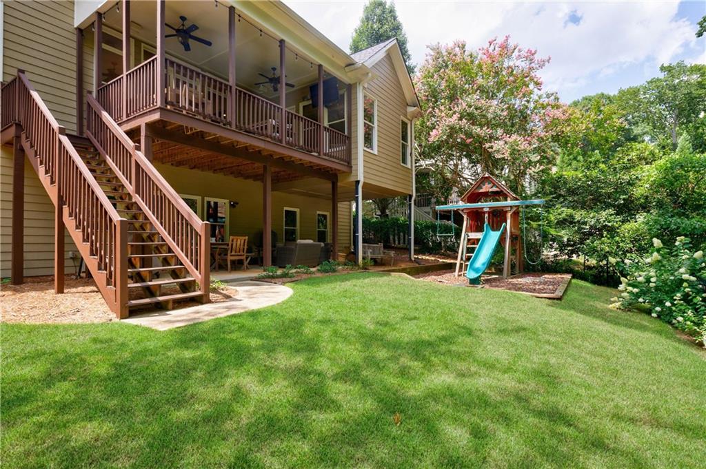 4185 Glengary Drive NE