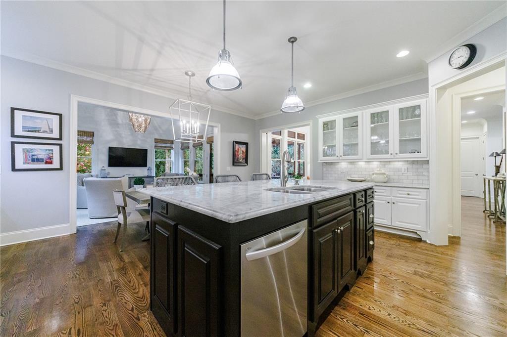 4185 Glengary Drive NE