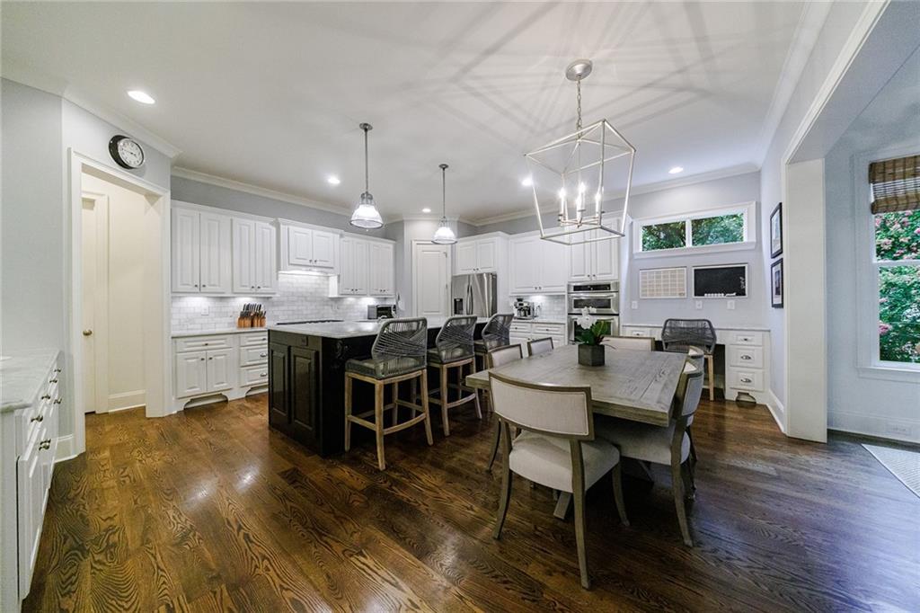 4185 Glengary Drive NE