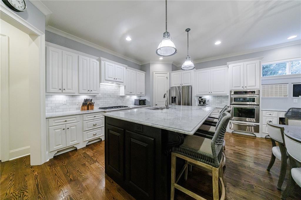 4185 Glengary Drive NE