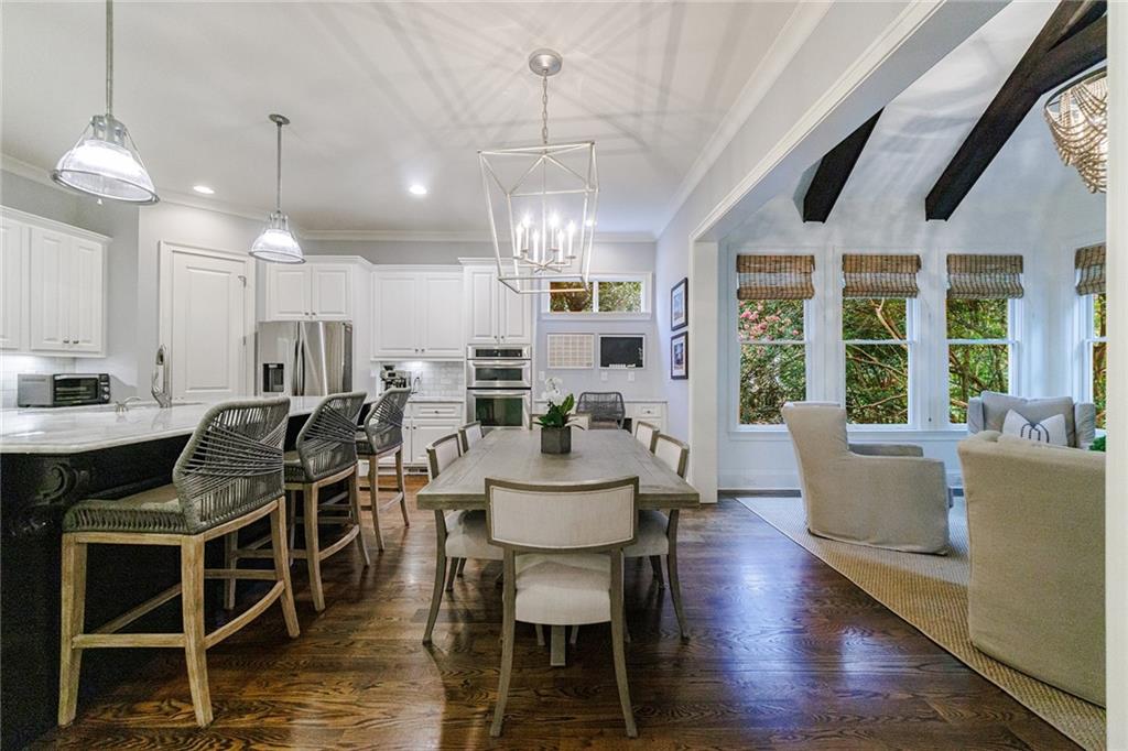 4185 Glengary Drive NE