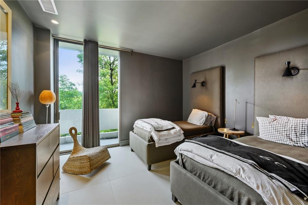 2575 Peachtree Road NE Unit 6E