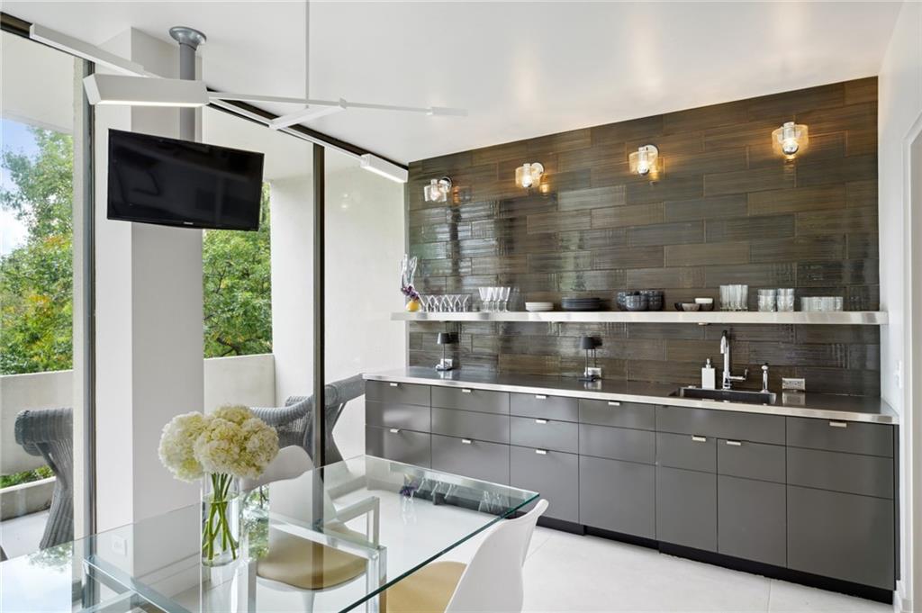 2575 Peachtree Road NE Unit 6E