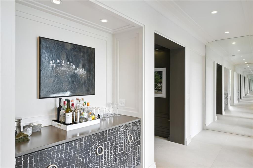 2575 Peachtree Road NE Unit 6E