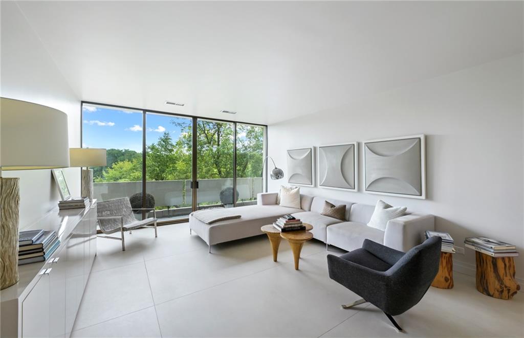 2575 Peachtree Road NE Unit 6E