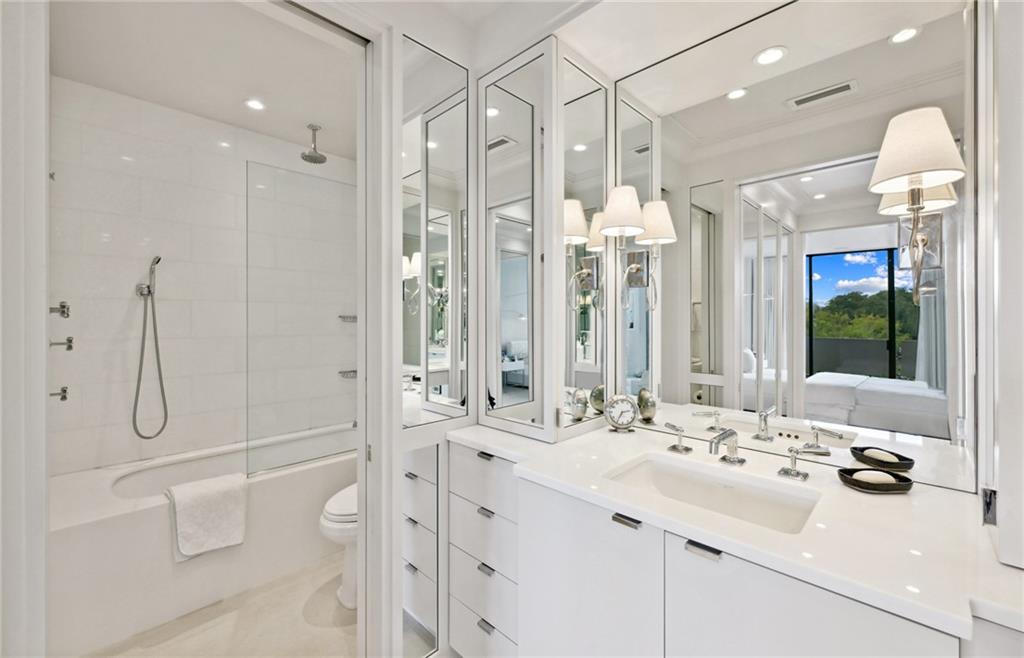 2575 Peachtree Road NE Unit 6E