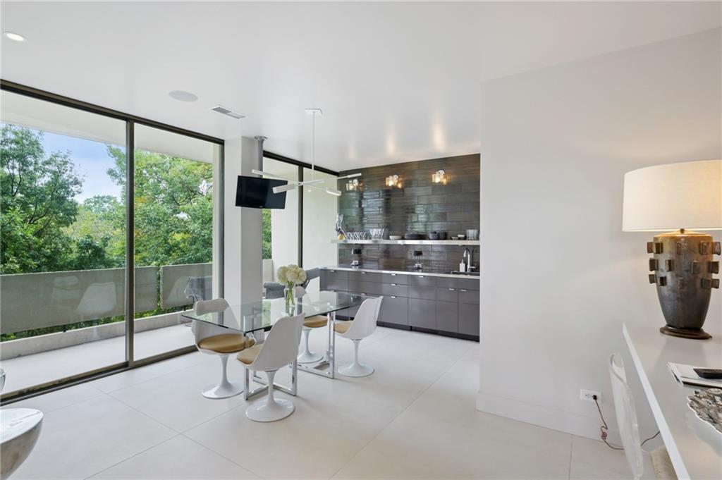 2575 Peachtree Road NE Unit 6E