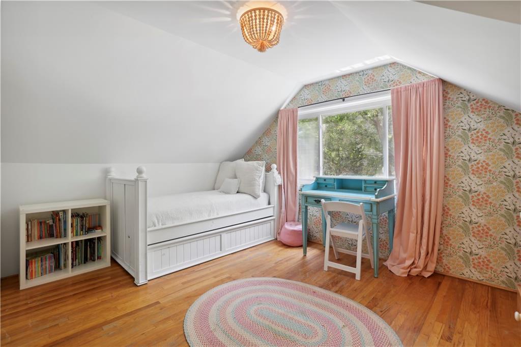 2614 Ridgemore Road NW