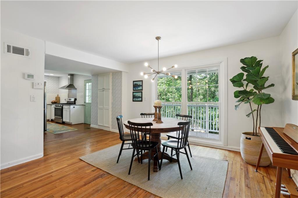 2614 Ridgemore Road NW