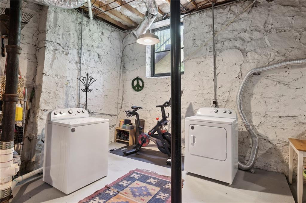 2614 Ridgemore Road NW