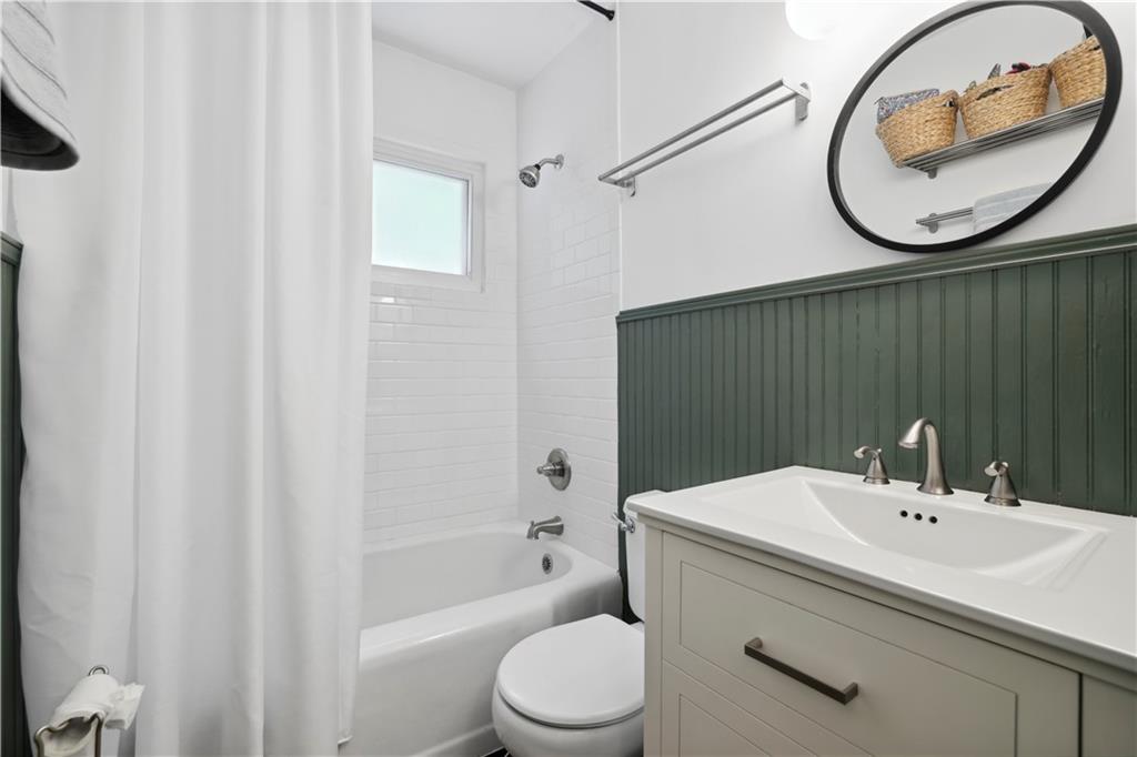 2614 Ridgemore Road NW