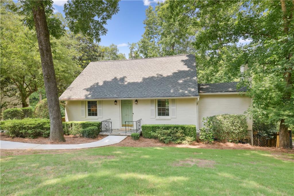 2614 Ridgemore Road NW