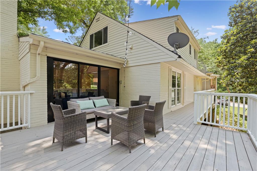 2614 Ridgemore Road NW