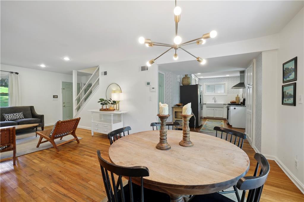 2614 Ridgemore Road NW