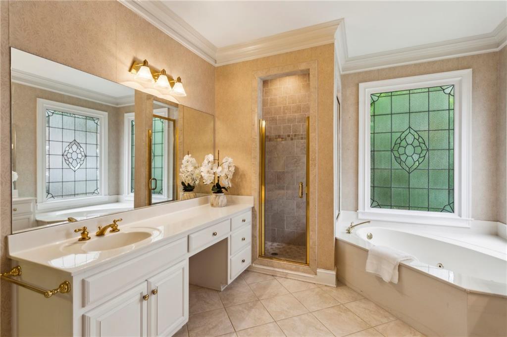 1119 Tennyson Place NE