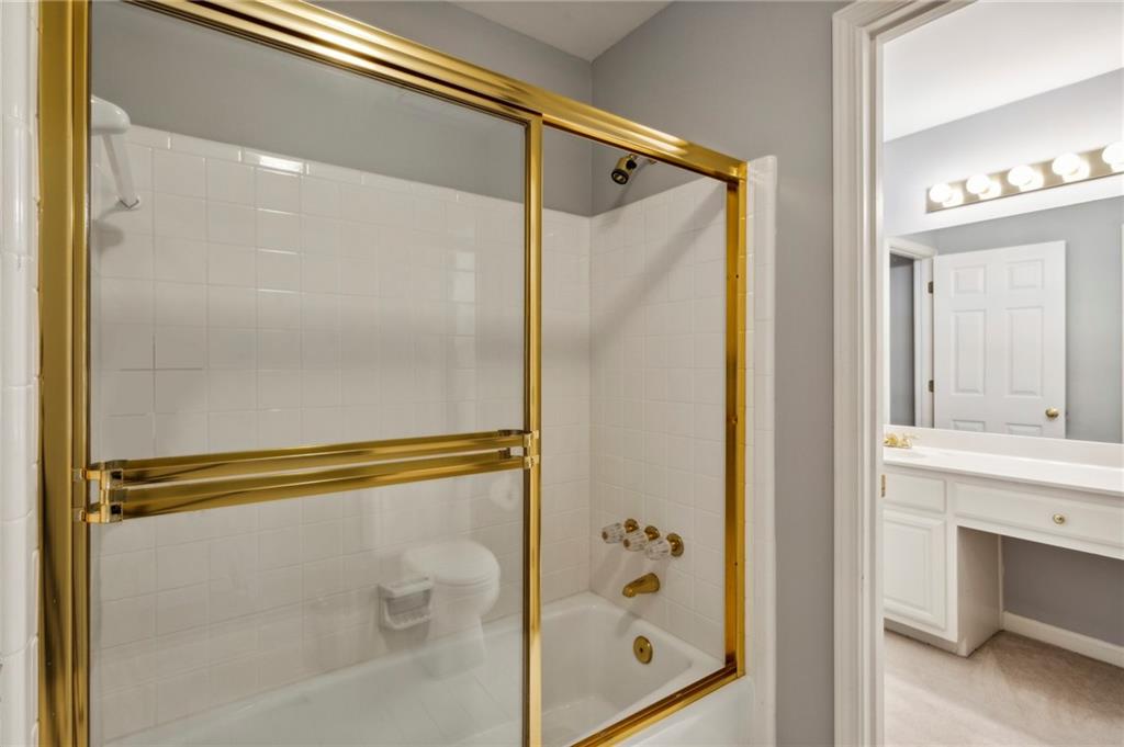 1119 Tennyson Place NE