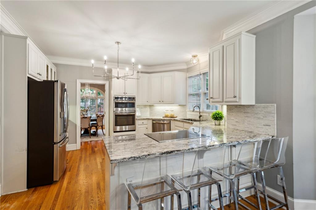 1119 Tennyson Place NE