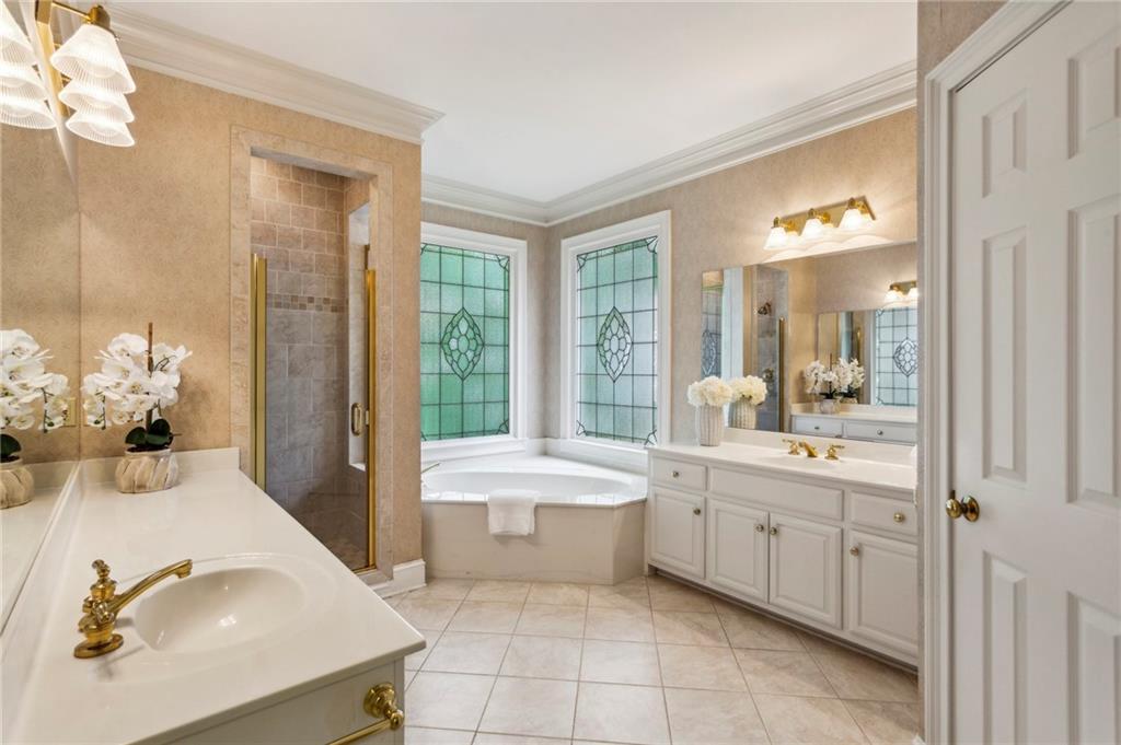 1119 Tennyson Place NE