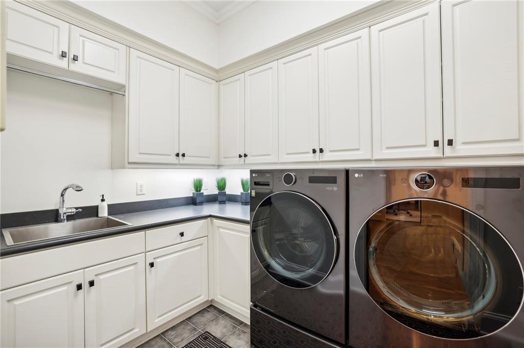 2905 Stone Brook Park NE