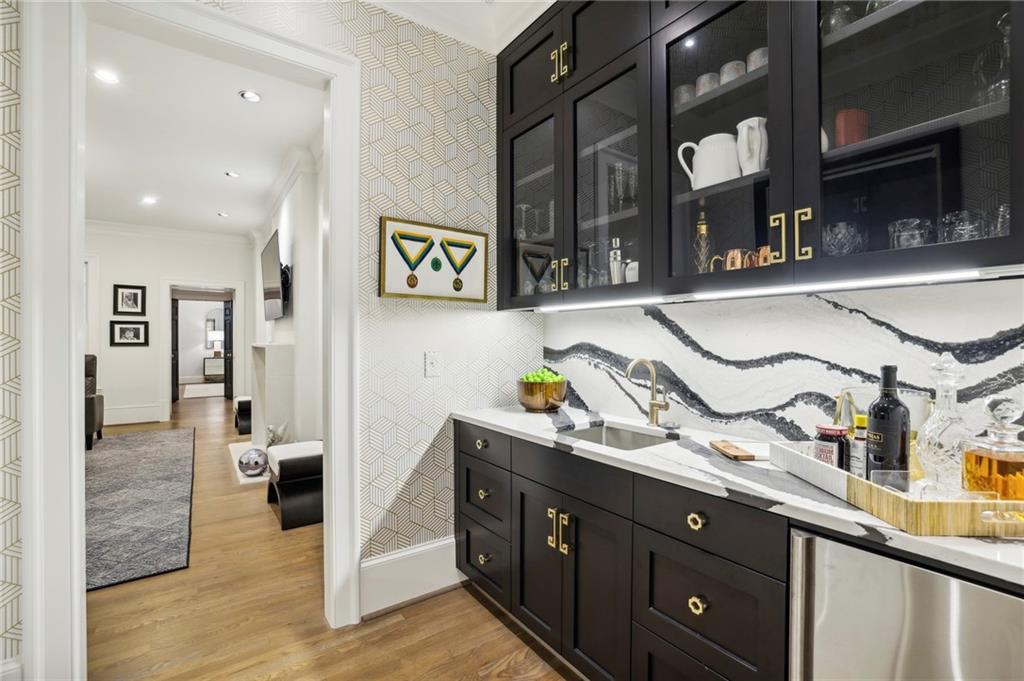 2905 Stone Brook Park NE