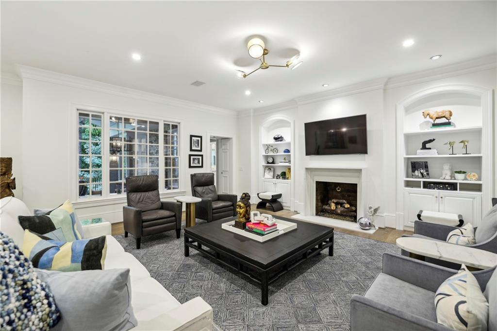 2905 Stone Brook Park NE