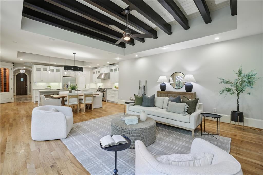 3194 Silver Lake Drive NE