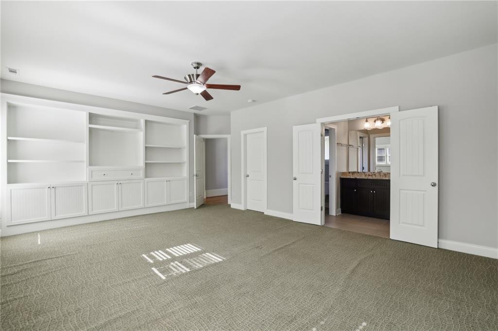 3194 Silver Lake Drive NE