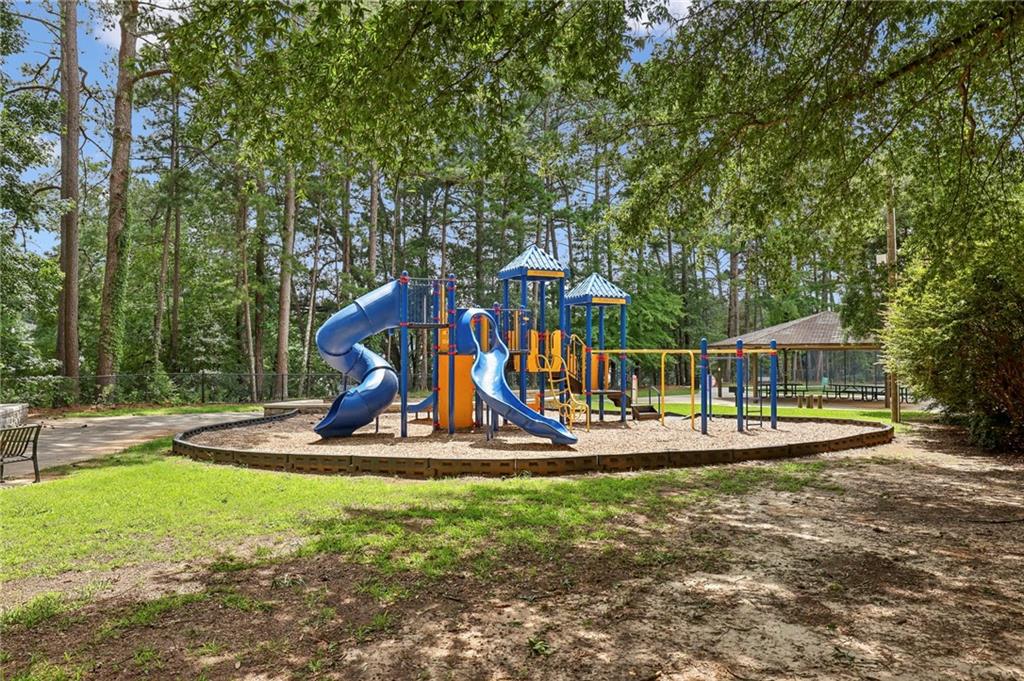 3194 Silver Lake Drive NE