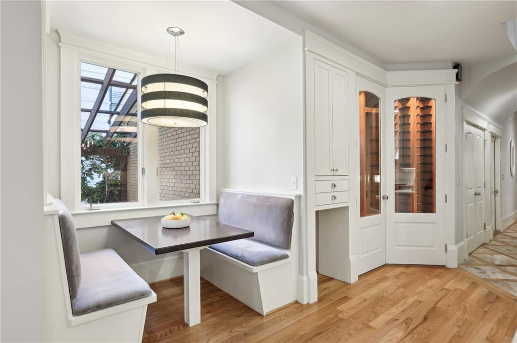 3194 Silver Lake Drive NE