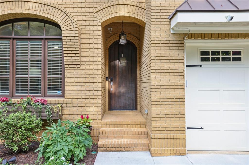 3194 Silver Lake Drive NE