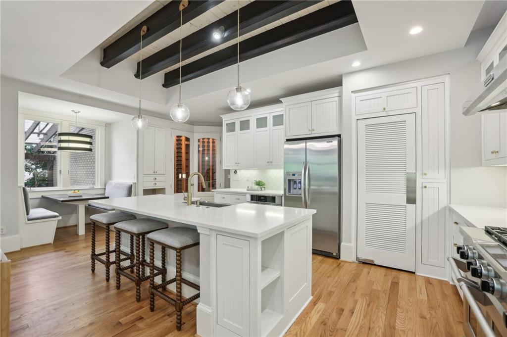 3194 Silver Lake Drive NE