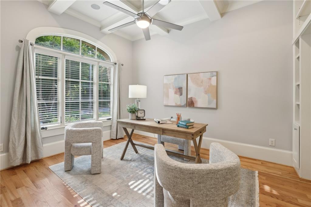 3194 Silver Lake Drive NE