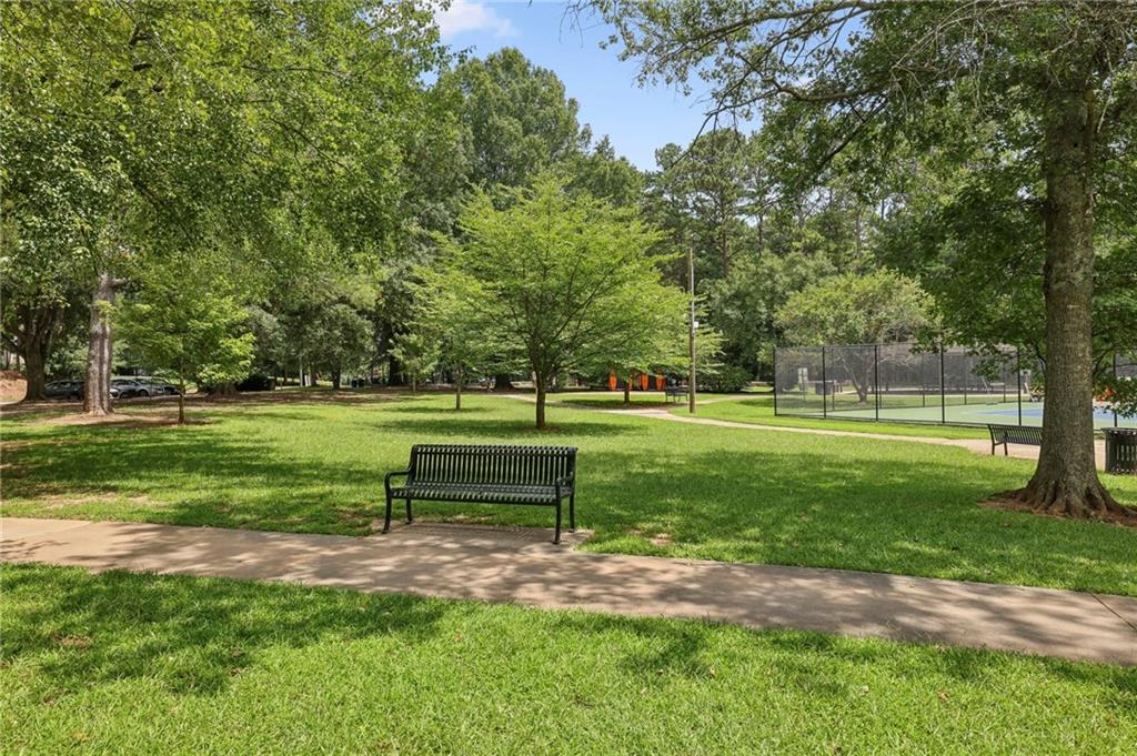 3194 Silver Lake Drive NE