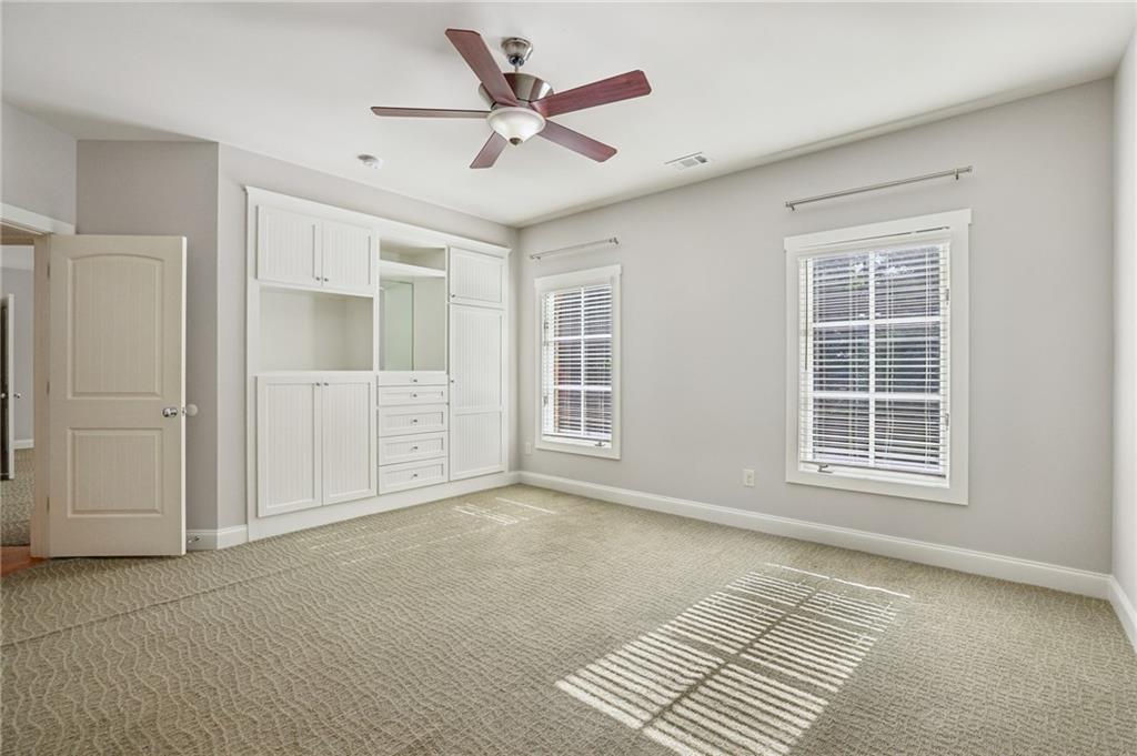 3194 Silver Lake Drive NE