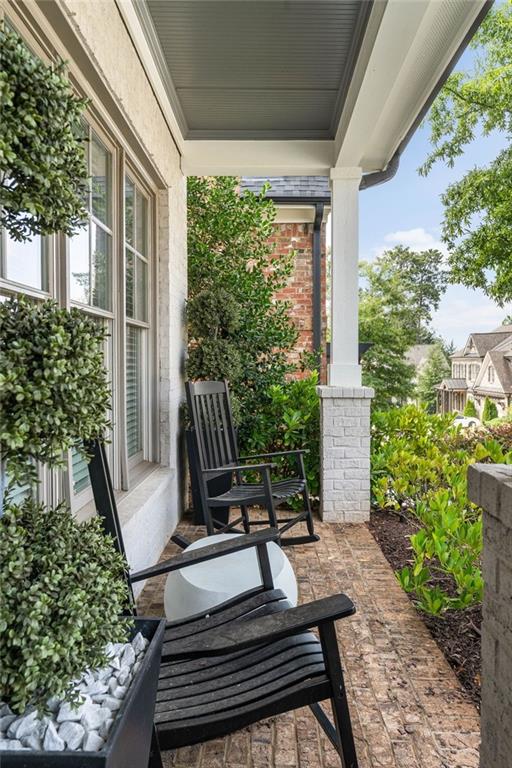 820 Novello Court NE