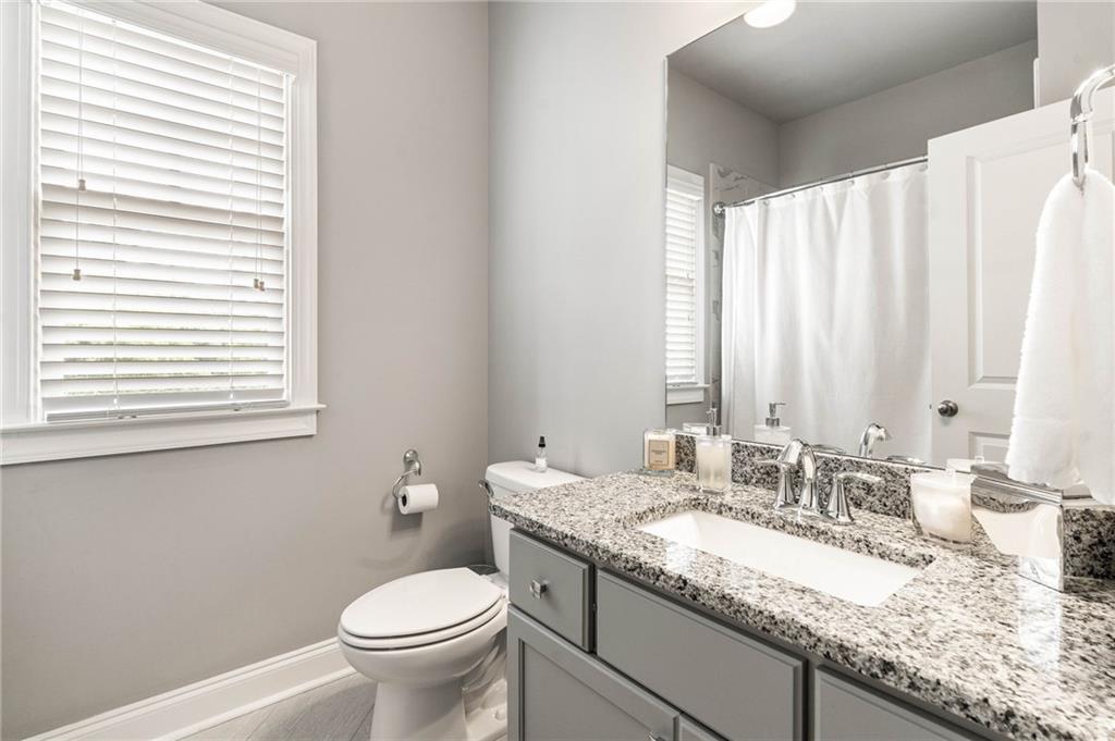 820 Novello Court NE