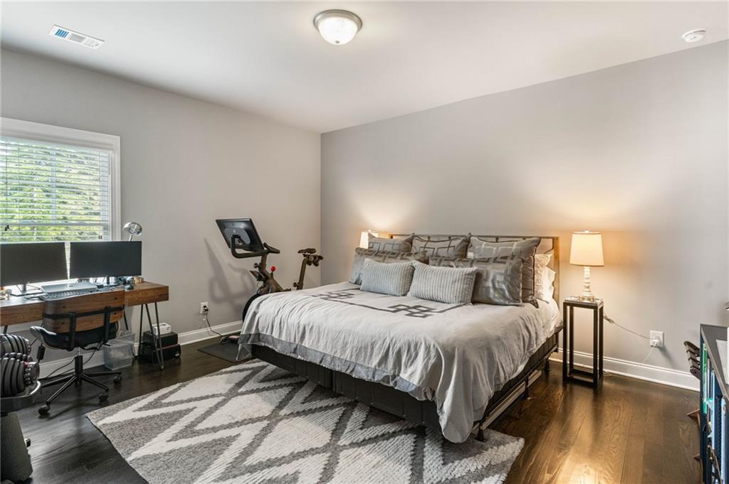 820 Novello Court NE