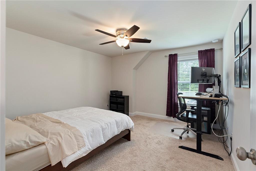 3236 Columbia Oaks Way