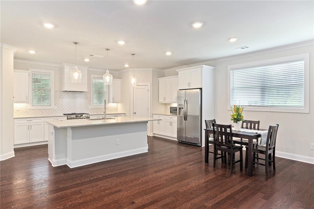 3236 Columbia Oaks Way